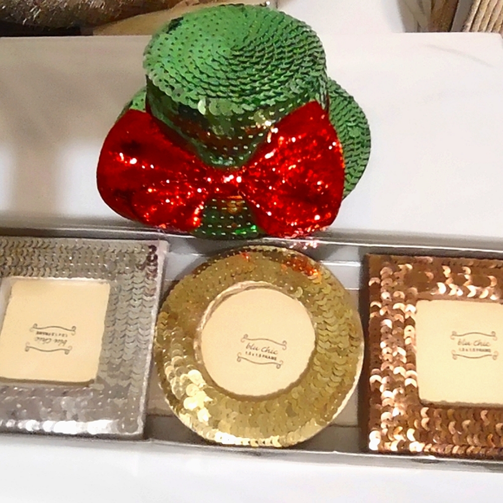 Lot of 3: Silver Sparkly Vintage Hat, Green Sequins Hair Clip, Photo Frames Set - Picture 8 of 15